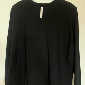 Aritzia Babaton Black Crewneck Sweater